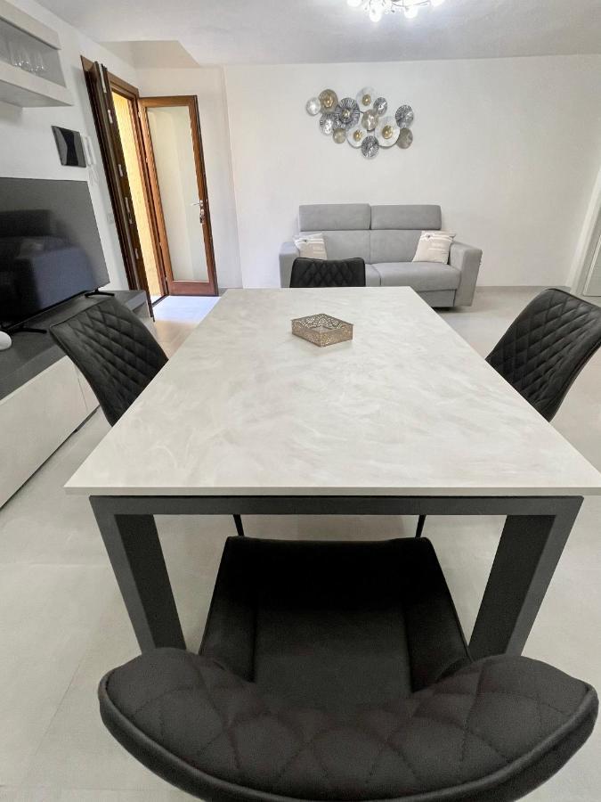 Appartamento Picasso Villasimius Bagian luar foto