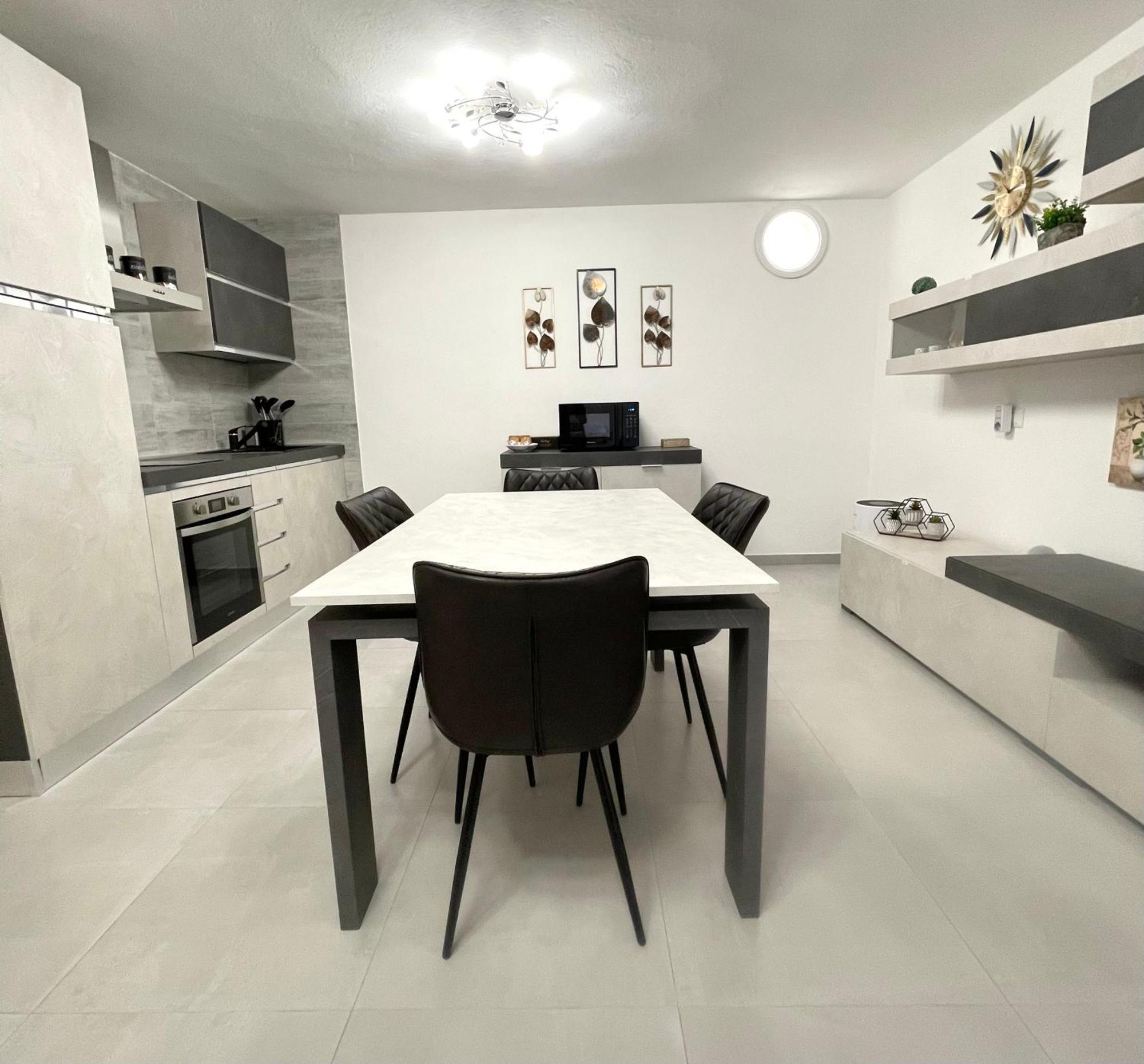 Appartamento Picasso Villasimius Bagian luar foto