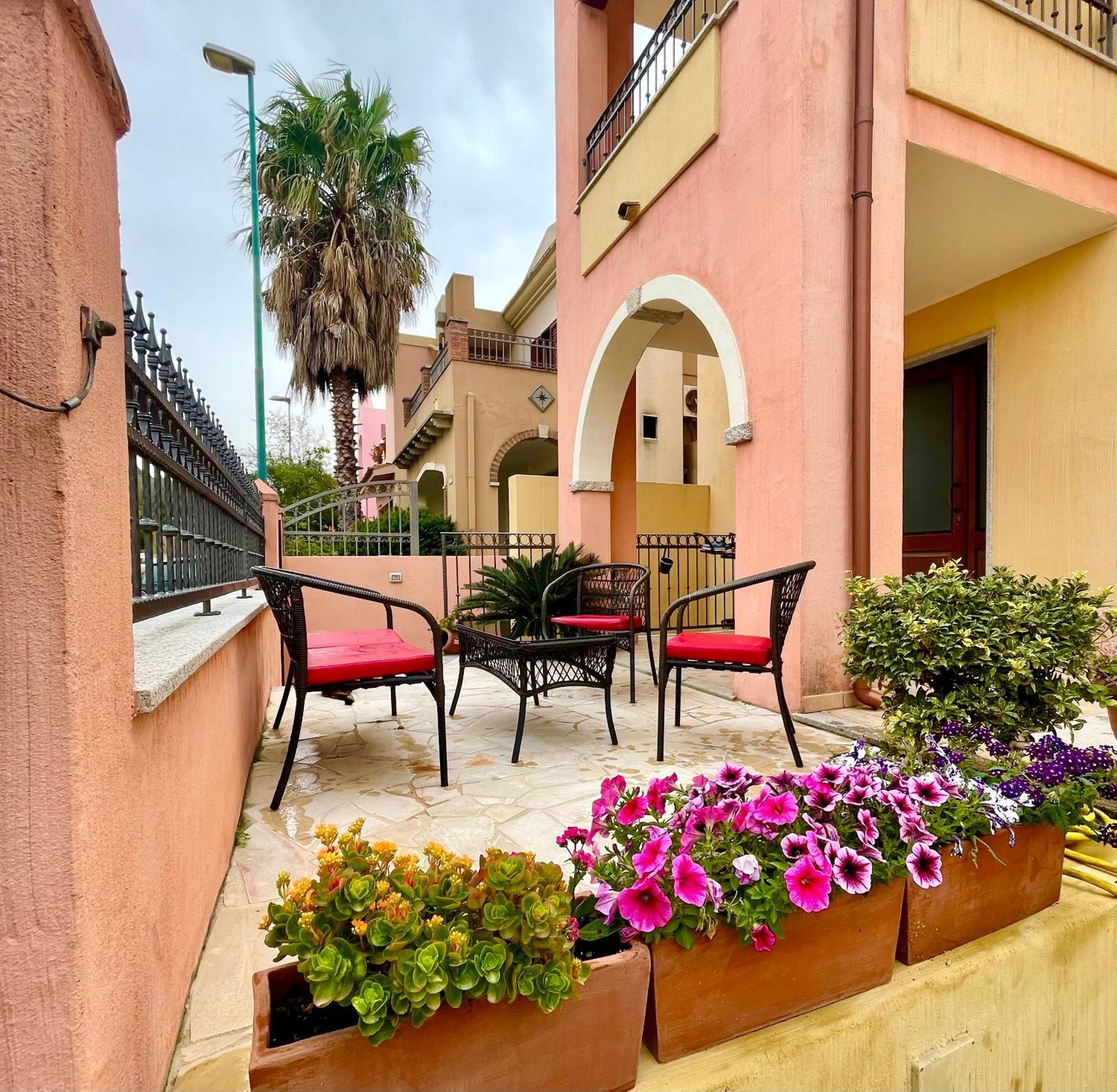 Appartamento Picasso Villasimius Bagian luar foto
